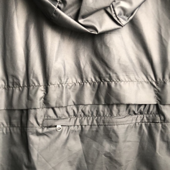 quarter zip wind breaker with hood - Picture 3 of 3